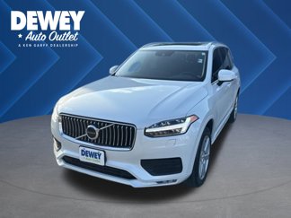 Used 2022 Volvo XC90 T5 Momentum image 1