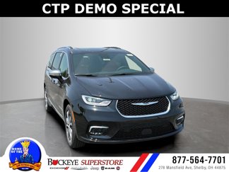 New 2025 Chrysler Pacifica Pinnacle image 1
