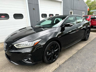 Used 2022 Nissan Maxima SR w/ Sport Mat Group image 1