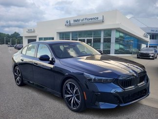 New 2025 BMW 550e xDrive w/ Premium Package image 1