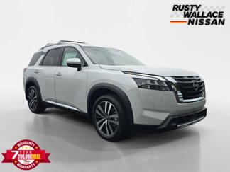 New 2025 Nissan Pathfinder Platinum image 1