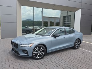Used 2024 Volvo S60 B5 Core image 1