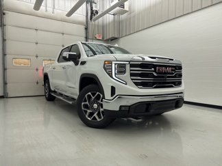New 2025 GMC Sierra 1500 SLT w/ SLT Premium Plus Package image 1