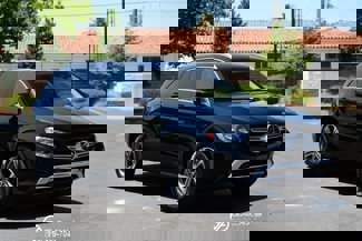 Used 2018 Mercedes-Benz GLC 300 4MATIC image 1