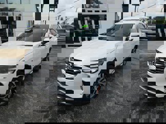 Used 2023 Buick Envision Essence image 1