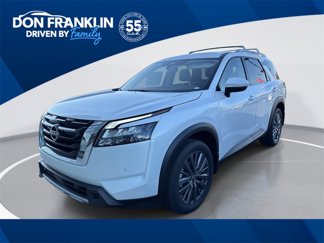 New 2025 Nissan Pathfinder SL w/ SL Premium Package image 1