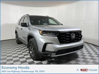 New 2025 Honda Pilot TrailSport image 1