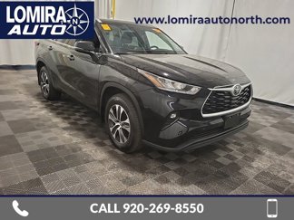Used 2023 Toyota Highlander XLE image 1