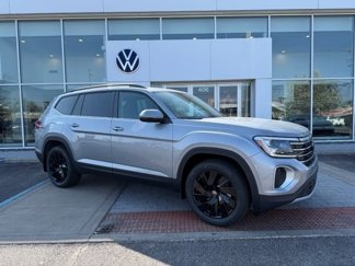 New 2025 Volkswagen Atlas SE image 1