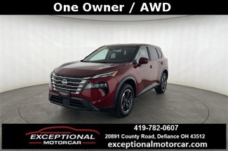 Used 2024 Nissan Rogue SV image 1