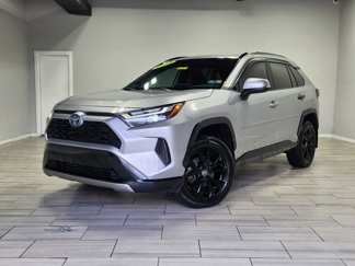 Used 2023 Toyota RAV4 SE image 1