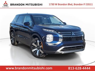 New 2025 Mitsubishi Outlander SE image 1