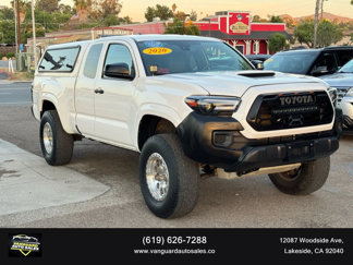 Used 2020 Toyota Tacoma SR image 1