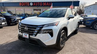 Used 2024 Nissan Rogue SV image 1