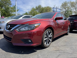 Used 2017 Nissan Altima 2.5 SR w/ LED Appearance Package image 1