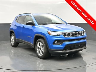 New 2025 Jeep Compass Latitude image 1