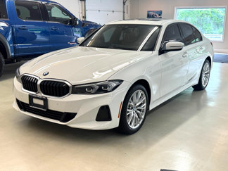 Used 2023 BMW 330i xDrive Sedan w/ Premium Package image 1