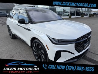 Used 2024 Lincoln Nautilus Reserve image 1