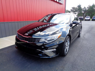 Used 2019 Kia Optima S w/ S Panoramic Sunroof Package image 1