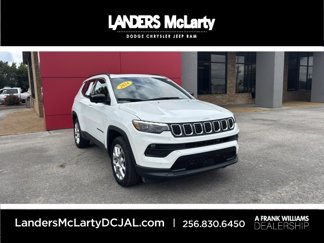 Used 2024 Jeep Compass Latitude w/ Sun and Sound Group image 1