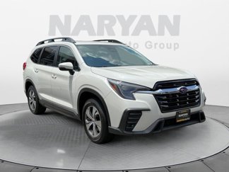 Used 2023 Subaru Ascent Premium w/ Convenience Package image 1