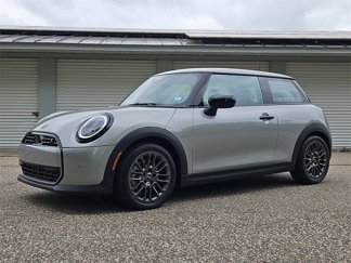 Used 2025 MINI Cooper S image 1