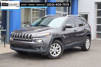 Used 2018 Jeep Cherokee Latitude Plus w/ Comfort/Convenience Group image 1