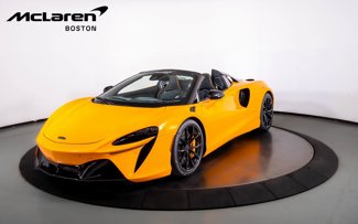 Used 2025 McLaren Artura Spider image 1