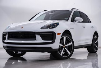 New 2026 Porsche Macan image 1