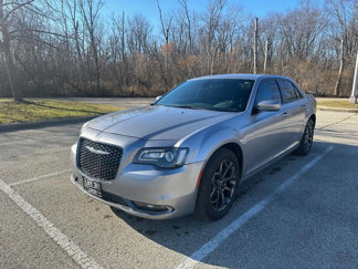 Used 2018 Chrysler 300 S image 1