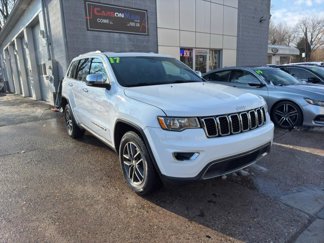 Used 2017 Jeep Grand Cherokee Limited image 1