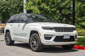 New 2025 Jeep Grand Cherokee Summit image 1