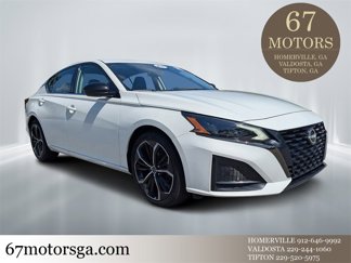 Used 2023 Nissan Altima 2.5 SR image 1