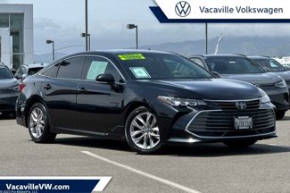 Used 2019 Toyota Avalon XLE image 1