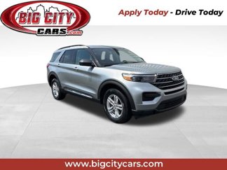 Used 2023 Ford Explorer XLT image 1