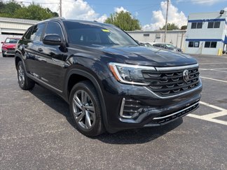 Used 2024 Volkswagen Atlas Cross Sport SEL R-Line image 1