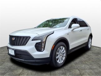 Certified 2022 Cadillac XT4 Luxury w/ Cold Weather Package image 1