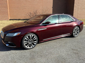 Used 2019 Lincoln Continental Reserve image 1
