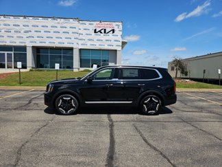 New 2025 Kia Telluride S image 1
