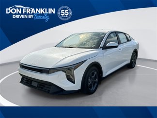 Used 2025 Kia K4 LXS image 1