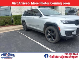 Used 2024 Jeep Grand Cherokee L Laredo image 1