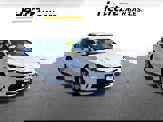 Used 2025 Toyota Camry LE image 1