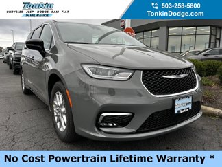 New 2025 Chrysler Pacifica Select image 1