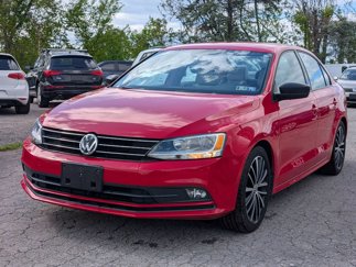 Used 2016 Volkswagen Jetta Sport image 1