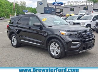 Certified 2022 Ford Explorer XLT w/ Equipment Group 202A image 1