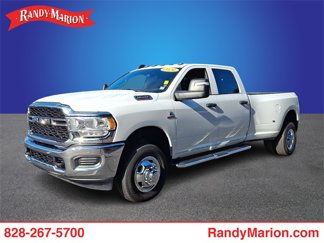 Used 2024 RAM 3500 Tradesman w/ Chrome Appearance Group image 1