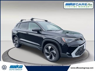 New 2025 Volkswagen Taos SE image 1