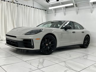 New 2025 Porsche Panamera 4 image 1