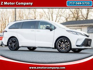 Used 2023 Toyota Sienna XSE image 1