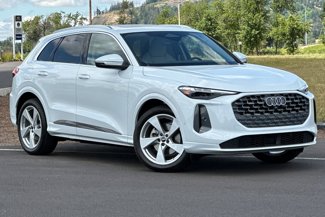 New 2025 Audi Q5 Prestige image 1
